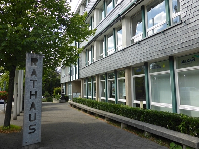 Eingang Rathaus Stadt Burscheid&nbsp;&copy;&nbsp;Stadt Burscheid